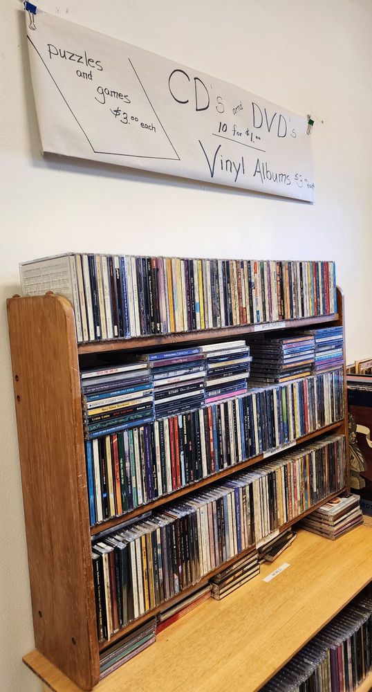 Maui Friends of the Library - Kihei Bookstore Logo