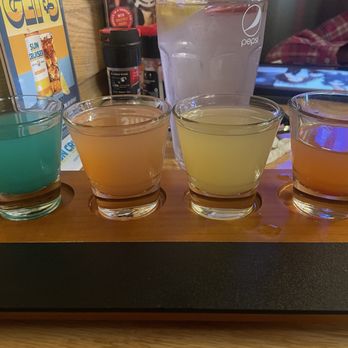 Applebee's Grill + Bar - Flight - American Near Me - Murrieta, California
