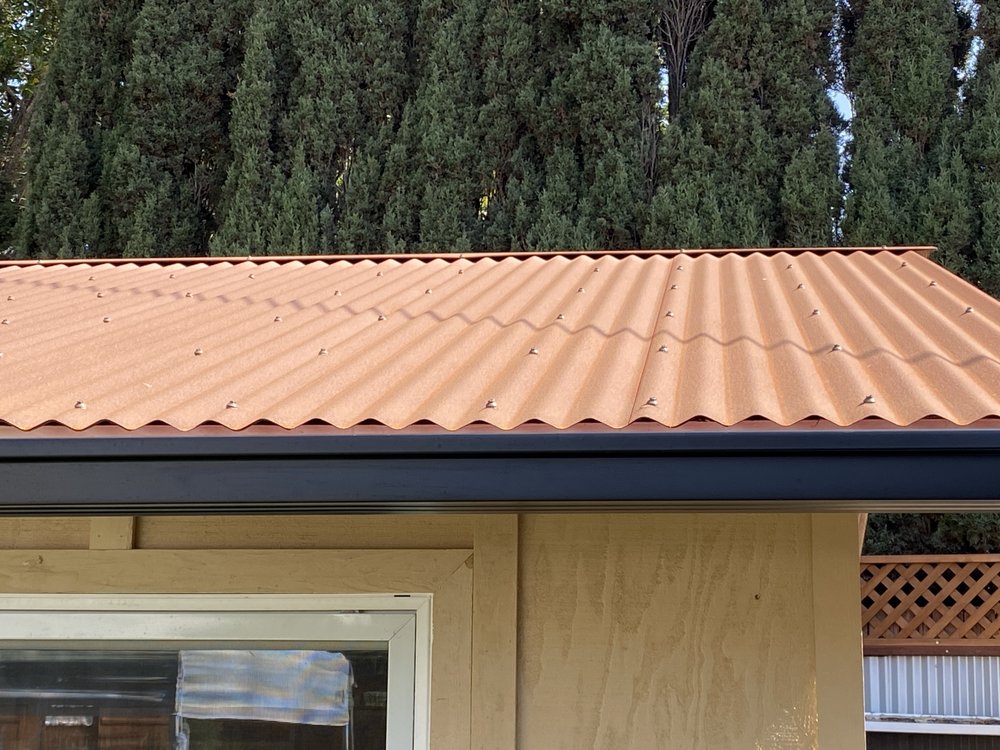 Slide of Humphreys Rain Gutters