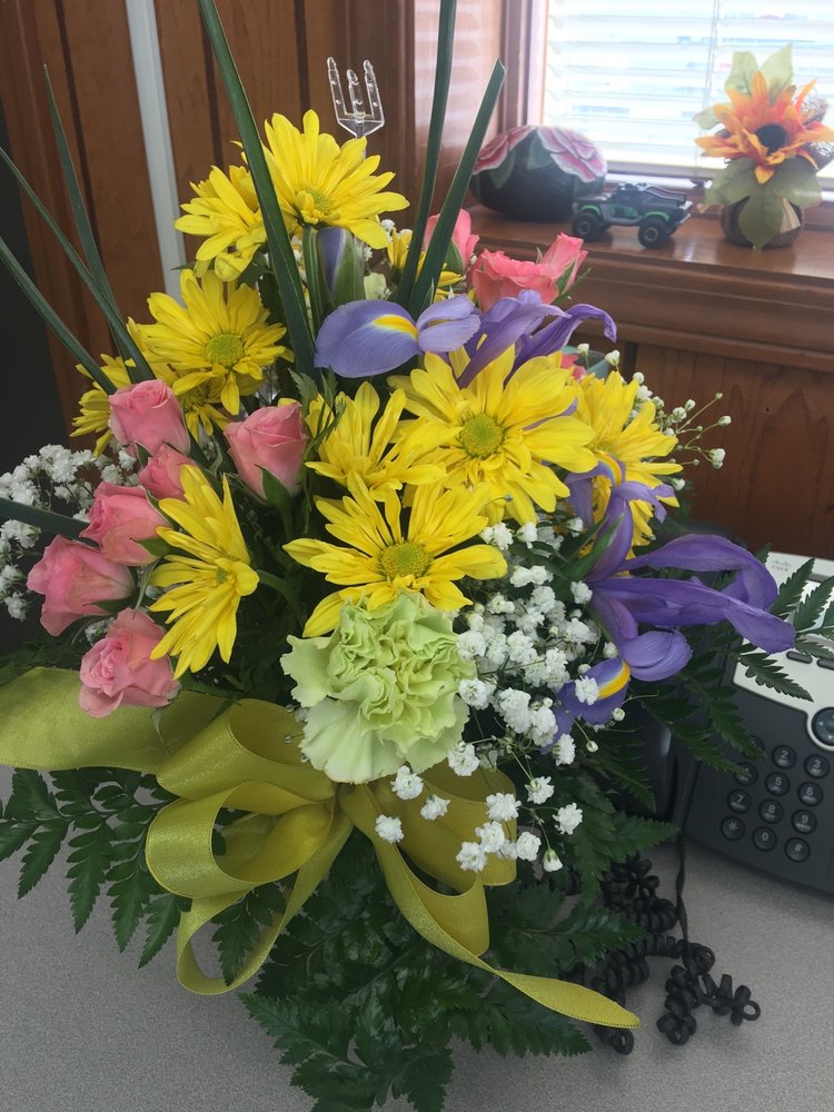 FLOWER BASKET Updated September 2024 336 N Main St, Watervliet