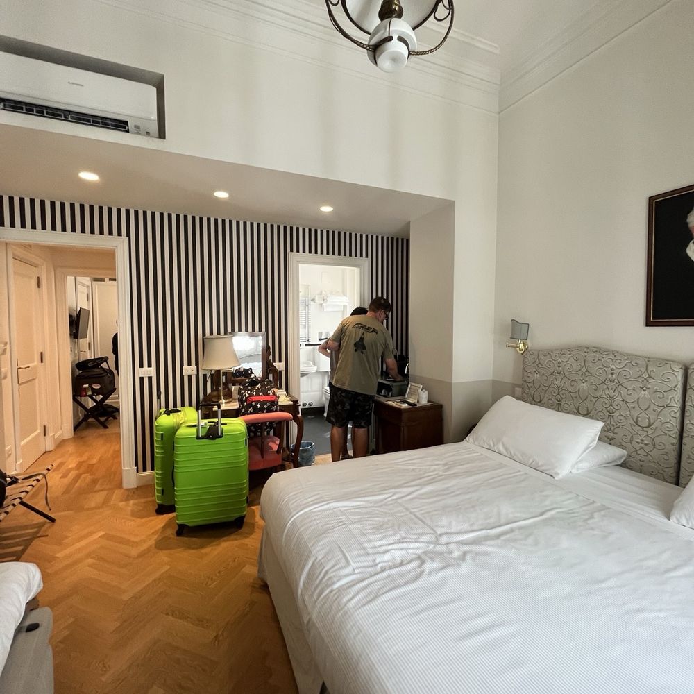 Relais Donna Lucrezia - Room - Hotels Near Me - Rome, RM