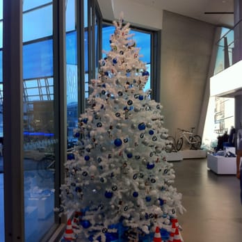 BMW Welt - BMW Christmas tree - Car Dealers Near Me - Munich, BY
