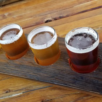 La Cumbre Brewing Company - FLIGHT TIME! - Breweries Near Me - Albuquerque, New Mexico