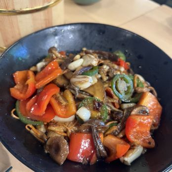 Jun Bistro - Stir-fry assorted wild mushrooms - Chinese Near Me - Milpitas, California Jun Bistro - Stir-fry assorted wild mushrooms - Chinese Near Me - Milpitas, California