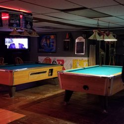 R & R Lounge Bar and Grill