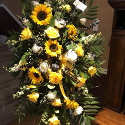 Decker's Flowers