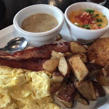 B Matthews Eatery - New American Near Me - Savannah, Georgia