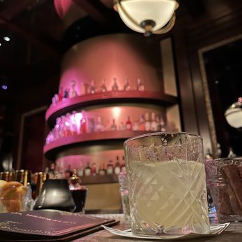 Mr. Wanderlust - Bar - Piano Bars Near Me - Los Angeles, California