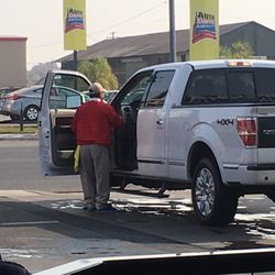 Red Carpet Car Wash Updated Covid 19 Hours Services 87 Photos 178 Reviews Car Wash 4411 N Blackstone Ave Fresno Ca Phone Number Yelp