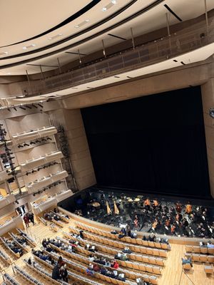 Four Seasons Centre for the Performing Arts by null