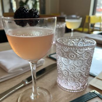 Hotel Genevieve - Wine Bars Near Me - Louisville, Kentucky