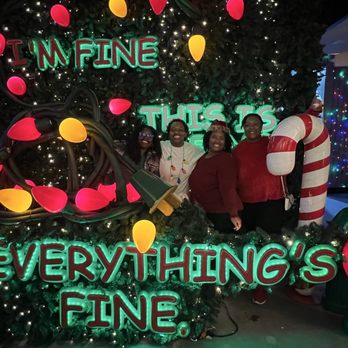 Frosty's Christmas Bar - Bars Near Me - Houston, Texas
