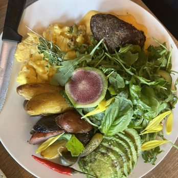 Papille Gustative - Fillet Mignon - Coffee & Tea Near Me - Santa Monica, California