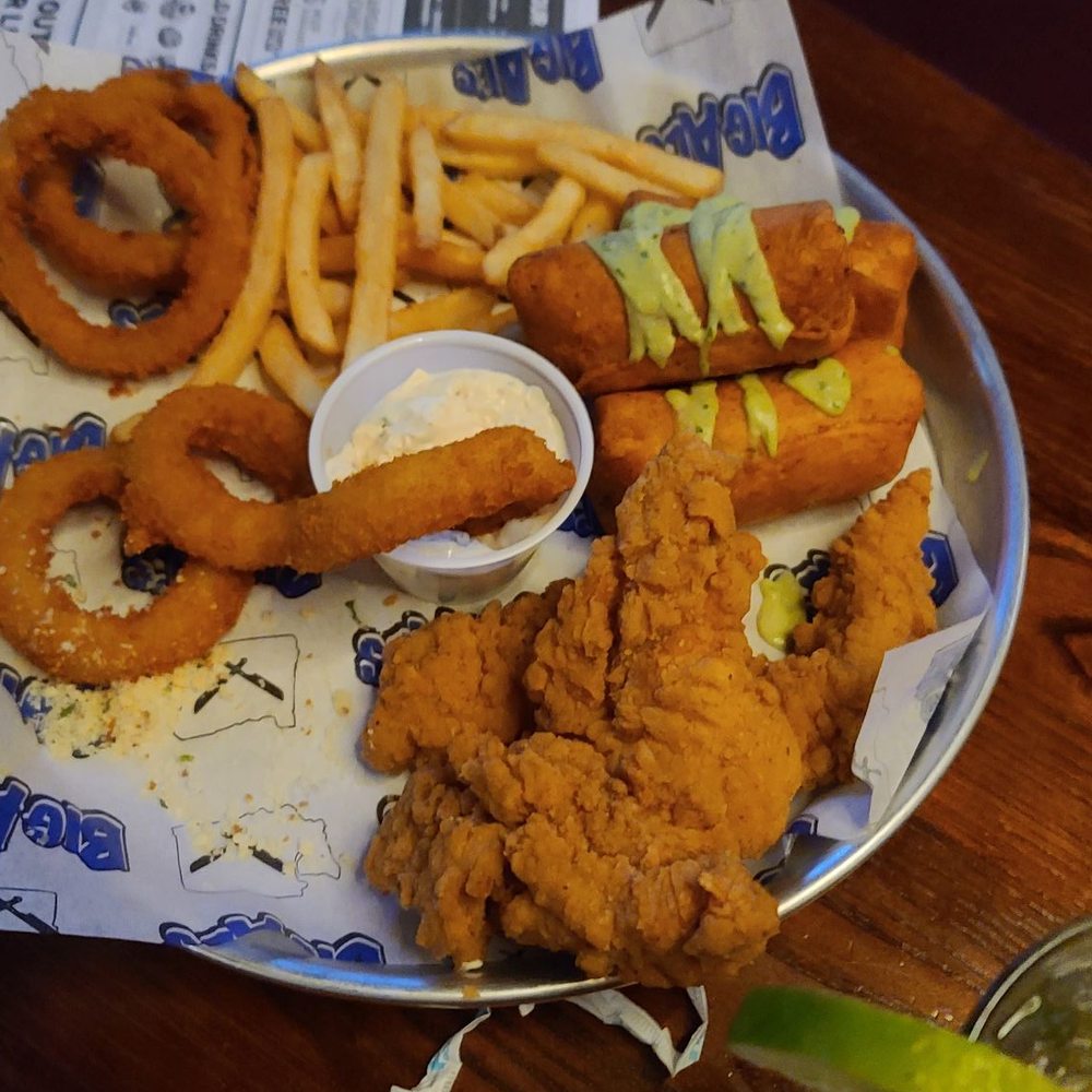 Big Al's - Platter dish. A little bit of everything. Worth ordering. - Sports Bars Near Me - Vancouver, Washington Big Al's - Platter dish. A little bit of everything. Worth ordering. - Sports Bars Near Me - Vancouver, Washington