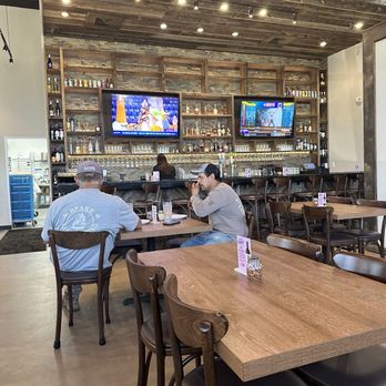 Neighbors 828 Artisan Kitchen - Bar Area - Salad Near Me - Sherrills Ford, North Carolina Neighbors 828 Artisan Kitchen - Bar Area - Salad Near Me - Sherrills Ford, North Carolina