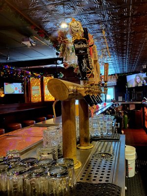 Pineapple Hill Saloon & Grill by null