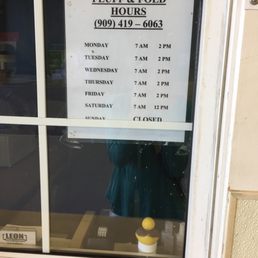 Fluff and fold hours Fluff and fold hours