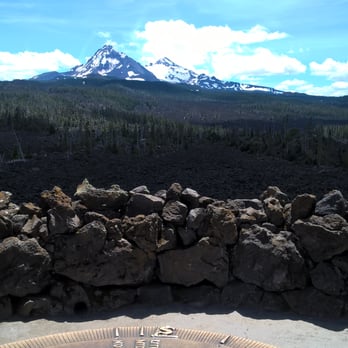 Dee Wright Observatory - Observatories Near Me - McKenzie Bridge, Oregon