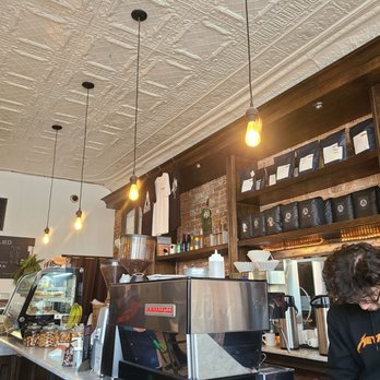 Velvette Brew - Interior - Coffee & Tea Near Me - Brooklyn, New York Velvette Brew - Interior - Coffee & Tea Near Me - Brooklyn, New York