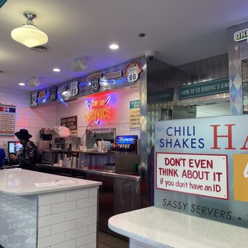 Ed Debevic's - Interior - Breakfast & Brunch Near Me - Chicago, Illinois