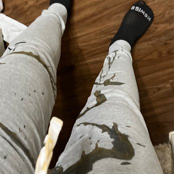 Jollibee - Gravy spilled on my pants while i was in the car - Chicken Shop Near Me - San Antonio, Texas