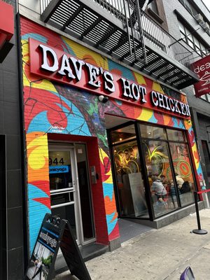 Dave's Hot Chicken by null