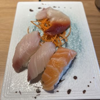 Tsukiji - Yellowtail sushi, salmon sushi, surf clam - Japanese Near Me - Fresno, California