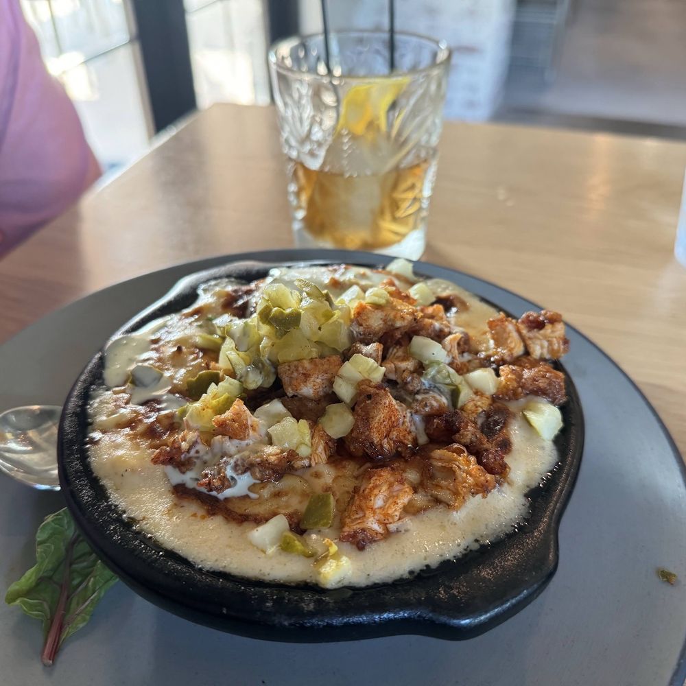The Goat Brier Creek - Nashville hot Mac & cheese and a black walnut old fashion - Bars Near Me - Durham, North Carolina