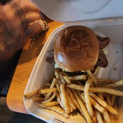 The Clubhouse Bar & Grill