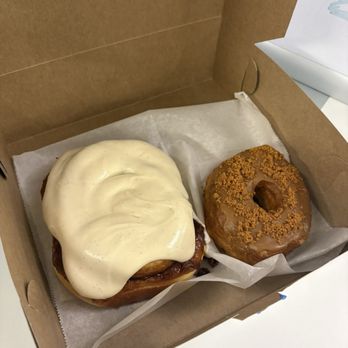 Gordo's Cafe & Cantina - Maple Cinnamon Roll & Biscoff Cronut - Cafes Near Me - Pittsburgh, Pennsylvania Gordo's Cafe & Cantina - Maple Cinnamon Roll & Biscoff Cronut - Cafes Near Me - Pittsburgh, Pennsylvania