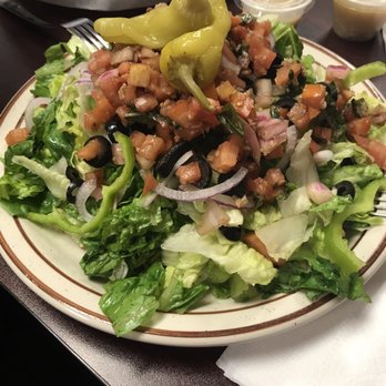 Enzo's Pizza - Veggie salad - Pizza Near Me - Riverside, California