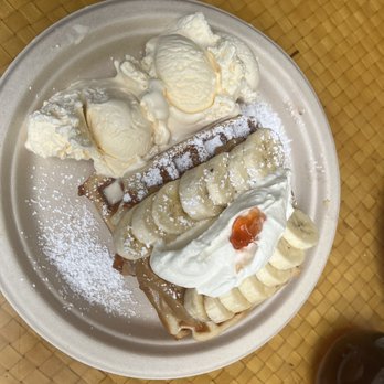 Waffle and Berry - Peanut Butter Banana Waffle - Waffles Near Me - Honolulu, Hawaii