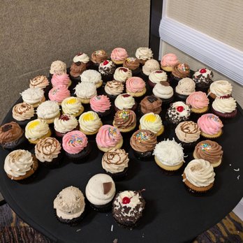 PinkaBella Cupcakes - Bakeries Near Me - Lynnwood, Washington PinkaBella Cupcakes - Bakeries Near Me - Lynnwood, Washington