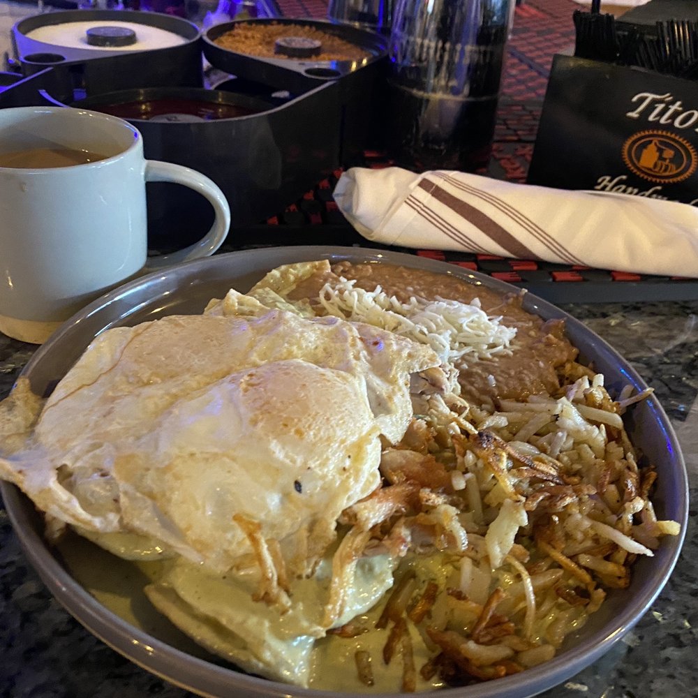 Barrio Eats & Drinks - Mexican Near Me - El Paso, Texas