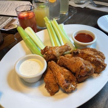 The Tavern Grill Minnetonka - Tavern Wings - Cocktail Bars Near Me - Minnetonka, Minnesota The Tavern Grill Minnetonka - Tavern Wings - Cocktail Bars Near Me - Minnetonka, Minnesota