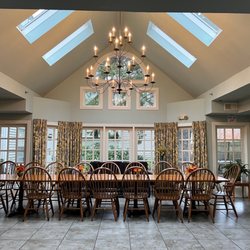 Guest House Retreat & Conference Center - sunroom