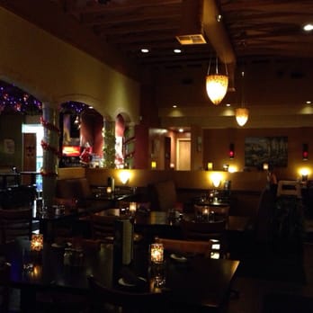 Kafé Neo Edmonds - High ceilings - Greek Near Me - Edmonds, Washington