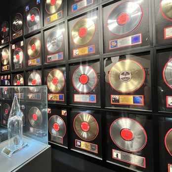 Johnny Cash Museum - Johnny Albums - Museums Near Me - Nashville, Tennessee Johnny Cash Museum - Johnny Albums - Museums Near Me - Nashville, Tennessee