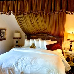 Cozy Rose Inn