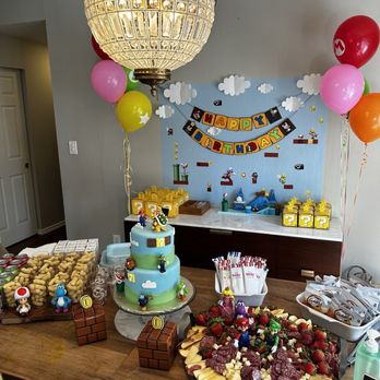 Cakes by Frosted - Desserts Near Me - Edmonds, Washington Cakes by Frosted - Desserts Near Me - Edmonds, Washington