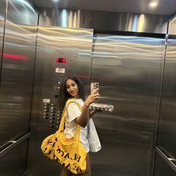 Pressed Studio - Wash and blow dry