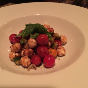 Truffles - Off menu, heirloom tomato & caprese salad - American Near Me - St. Louis, Missouri