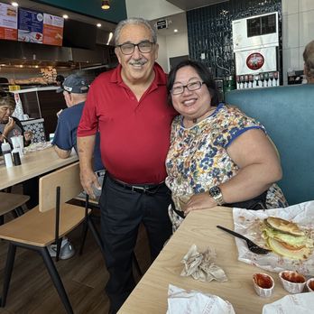 Nation's Giant Hamburgers - Joe and me - Desserts Near Me - San Jose, California Nation's Giant Hamburgers - Joe and me - Desserts Near Me - San Jose, California