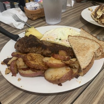 @ The Diner - Steak and eggs breakfast - Breakfast & Brunch Near Me - Orlando, Florida @ The Diner - Steak and eggs breakfast - Breakfast & Brunch Near Me - Orlando, Florida