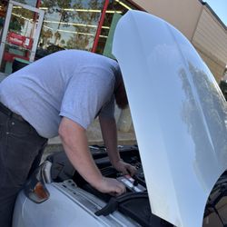 AutoZone Auto Parts - Great that they will test and replace batteries