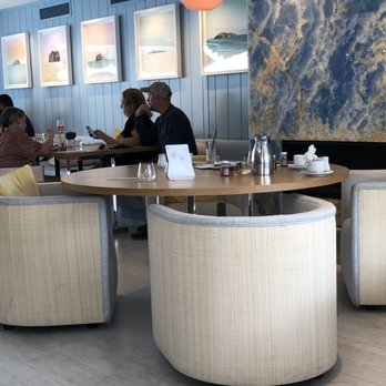 Oceana Hotel - Table left uncleaned with dirty dishes - Hotels Near Me - Santa Monica, California Oceana Hotel - Table left uncleaned with dirty dishes - Hotels Near Me - Santa Monica, California