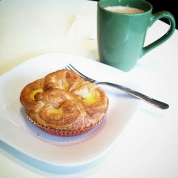 Azucar - Ham and spinach quiche (in a baked croissant), with con leche on the side. Mmmmm.. Yum! - Bakeries Near Me - Ocean Beach, California