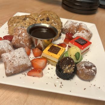 The Jacquard, Autograph Collection - Narrative Birthday Treats - Hotels Near Me - Denver, Colorado The Jacquard, Autograph Collection - Narrative Birthday Treats - Hotels Near Me - Denver, Colorado
