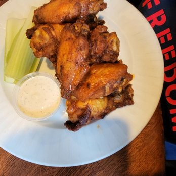 Dogfish Head Alehouse - Bars Near Me - Gaithersburg, Maryland