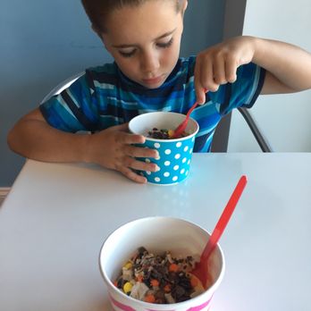 Sweet Luna's - Awesome froyo - Ice Cream & Frozen Yogurt Near Me - Old Saybrook, Connecticut Sweet Luna's - Awesome froyo - Ice Cream & Frozen Yogurt Near Me - Old Saybrook, Connecticut